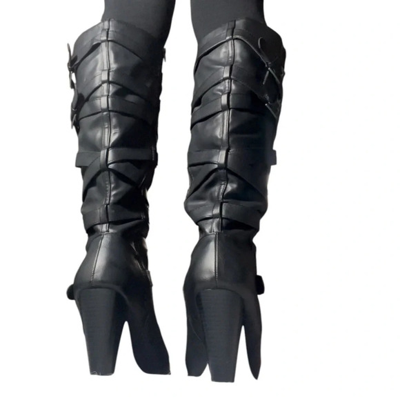 Heeled Boots - Picture 5 of 9